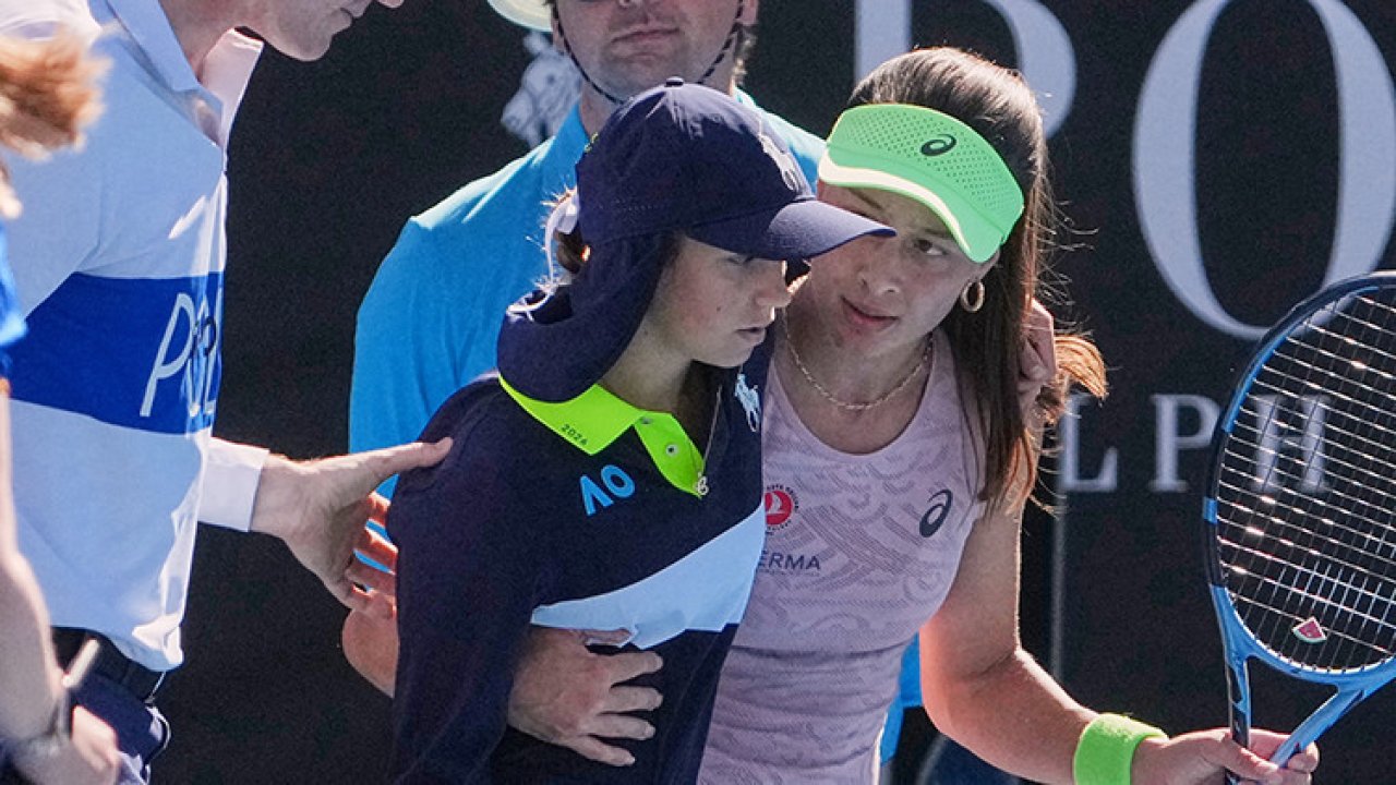 Top toplayıcı çocuğa yardım eden Zeynep Sönmez o anları anlattı: 'Kim olsa aynı şeyi yapardı'