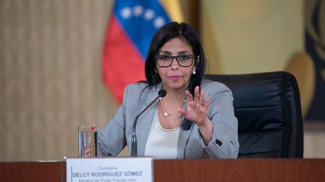 Venezuela'nın yeni lideri Rodriguez, ABD'ye meydan okudu: 'Tehditlerden korkmuyoruz'