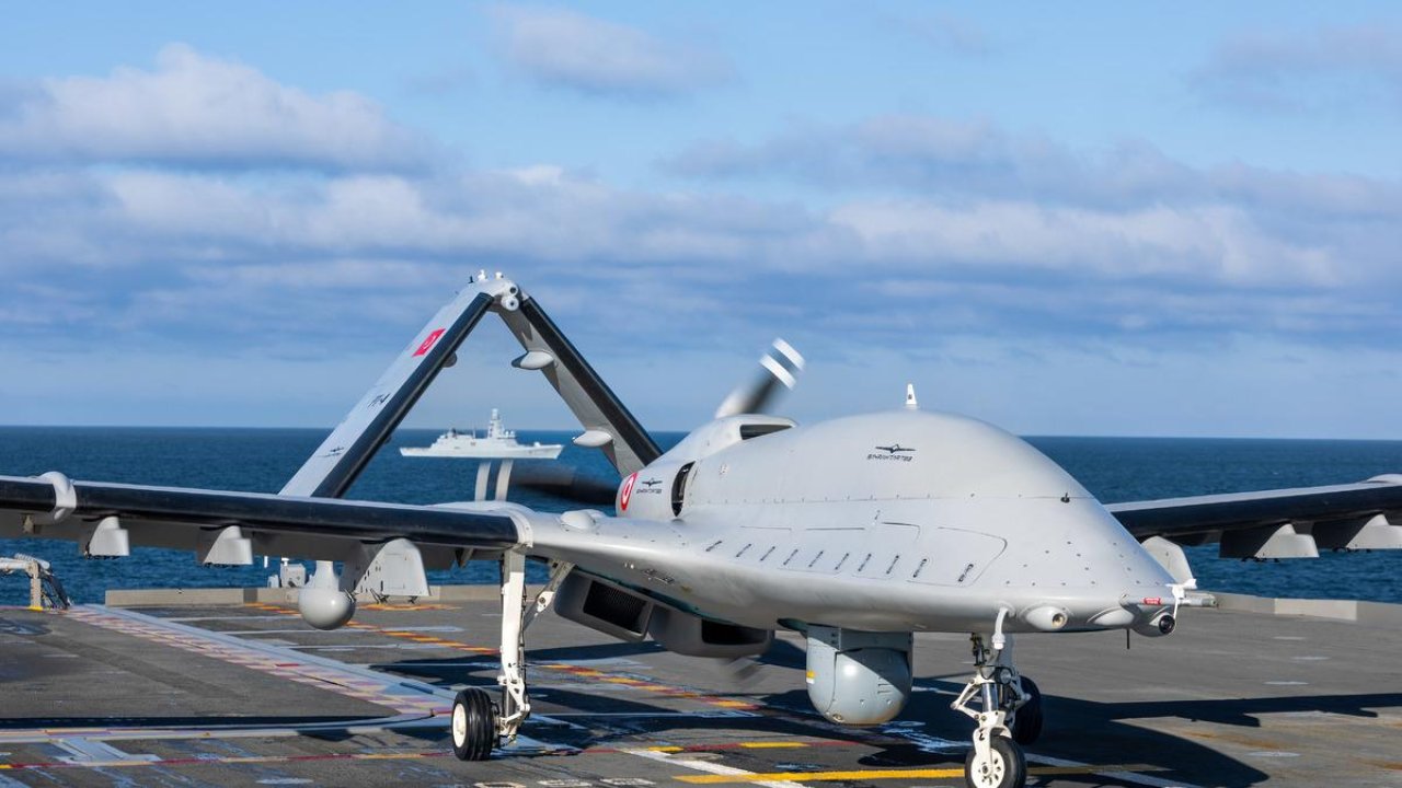 Bayraktar TB3 SİHA, NATO tatbikatında gövde gösterisi yaptı: Baltık Denizi'nde tam isabet!