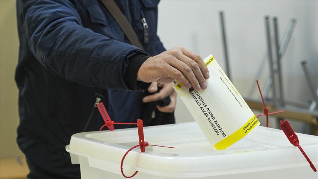 Bosna Hersek'in Sırp entitesinde yenilenen erken başkanlık seçiminde Sinisa Karan kazandı