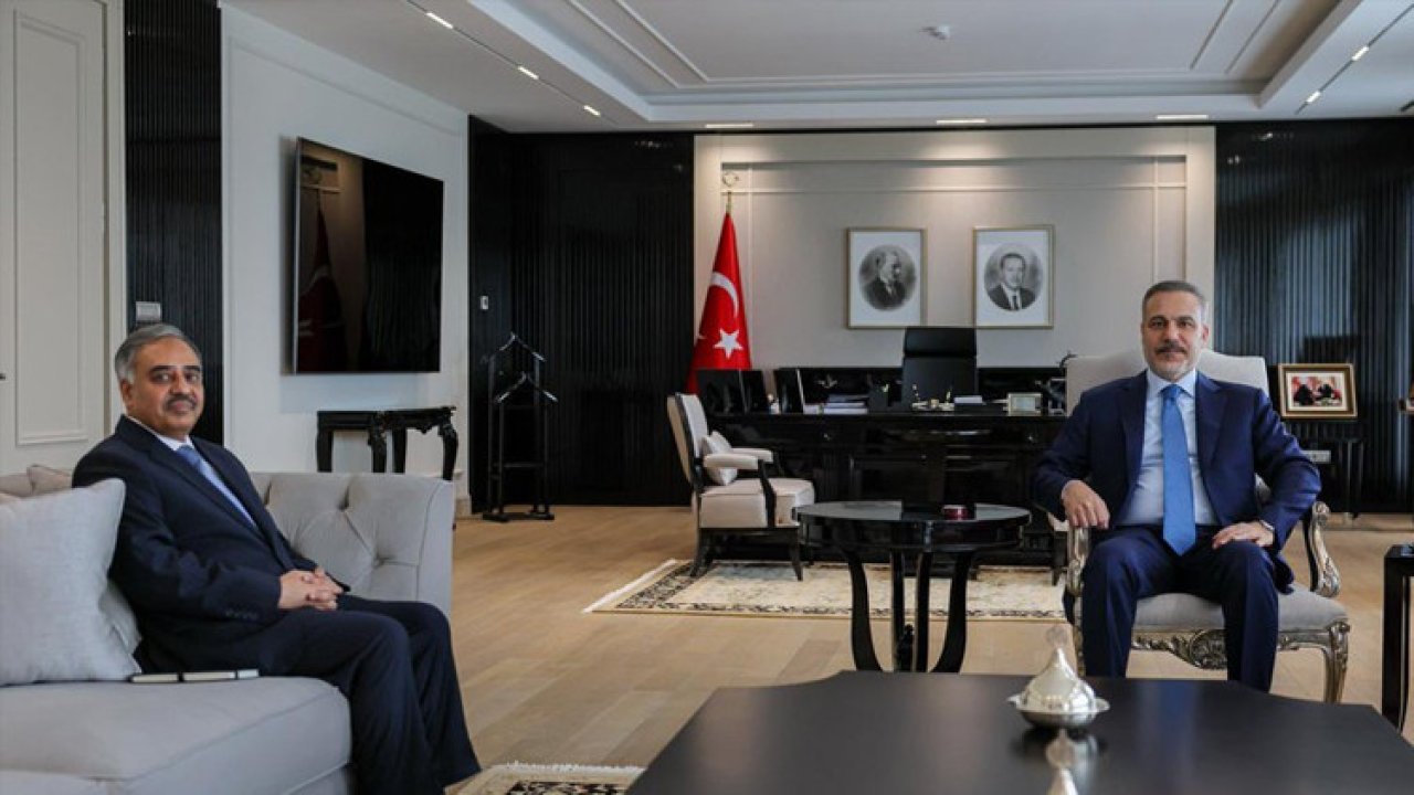 Dışişleri Bakanı Hakan Fidan, Gelişen Sekiz Ülke (D-8) Teşkilatı Genel Sekreteri Mahmood ile görüştü