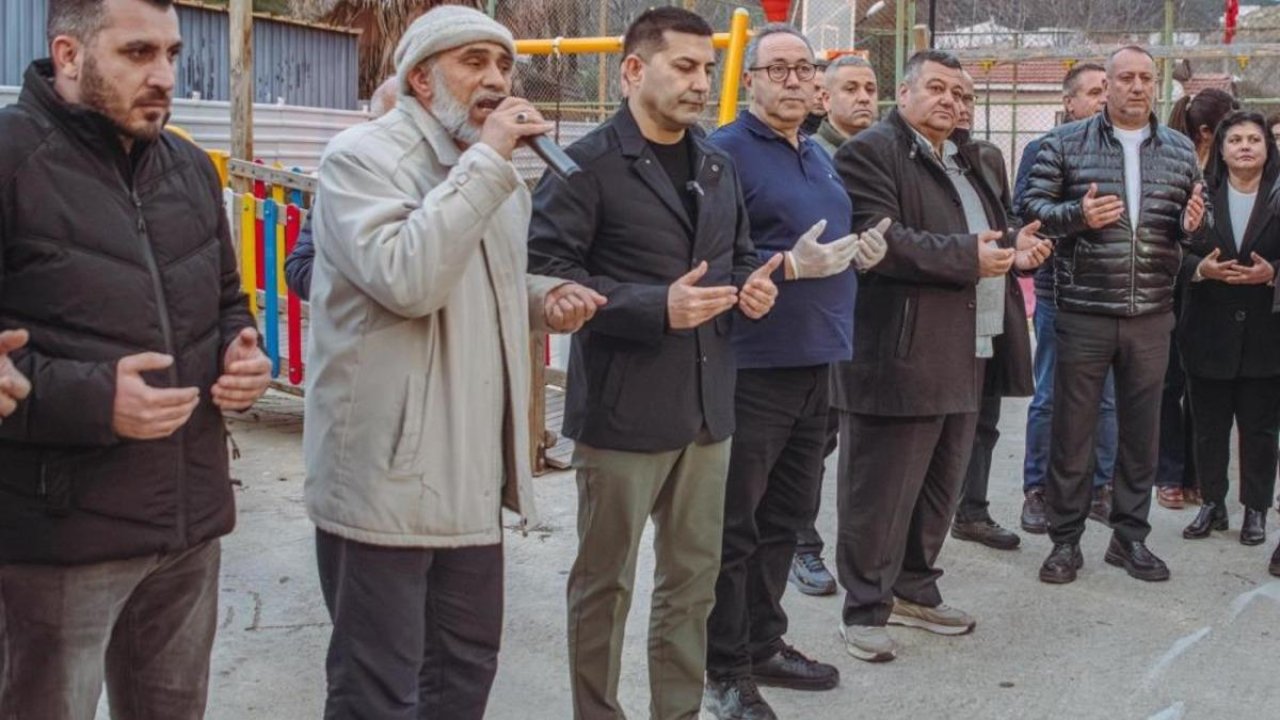 Kuşadası'nda oruçlar dualar eşliğinde açıldı