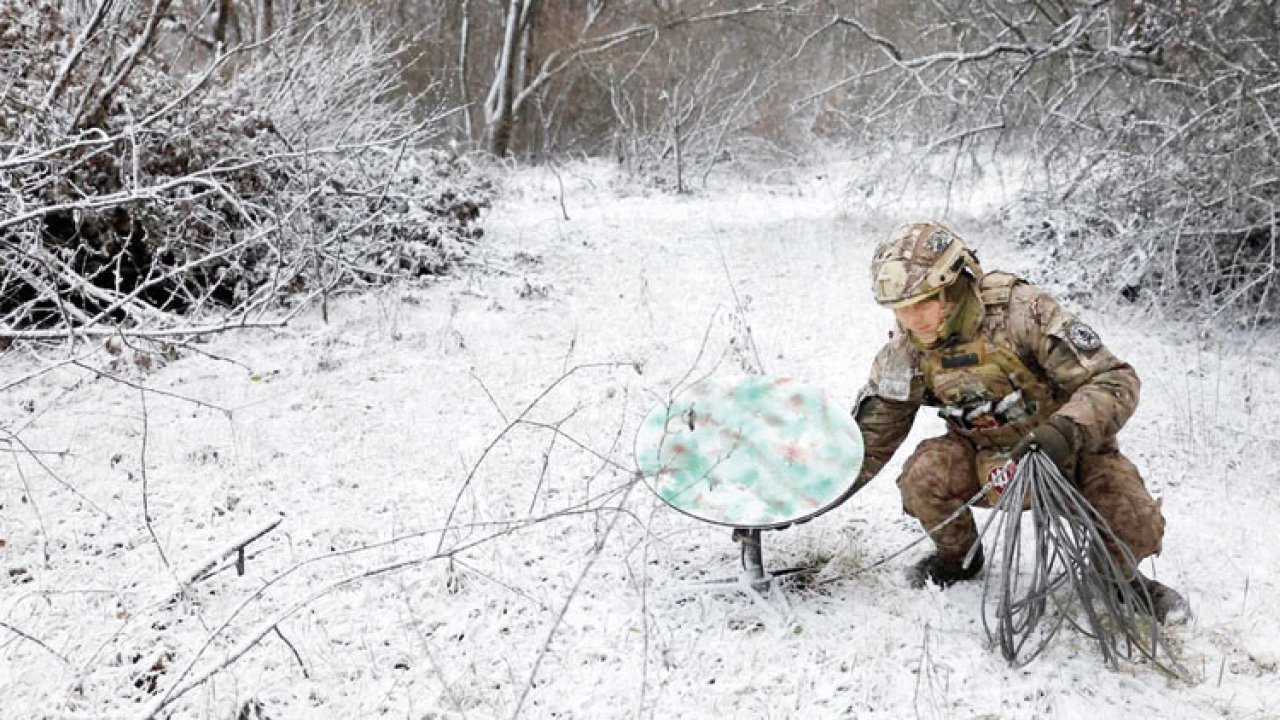 Musk Starlink’i kesti... Rusların iletişimi koptu