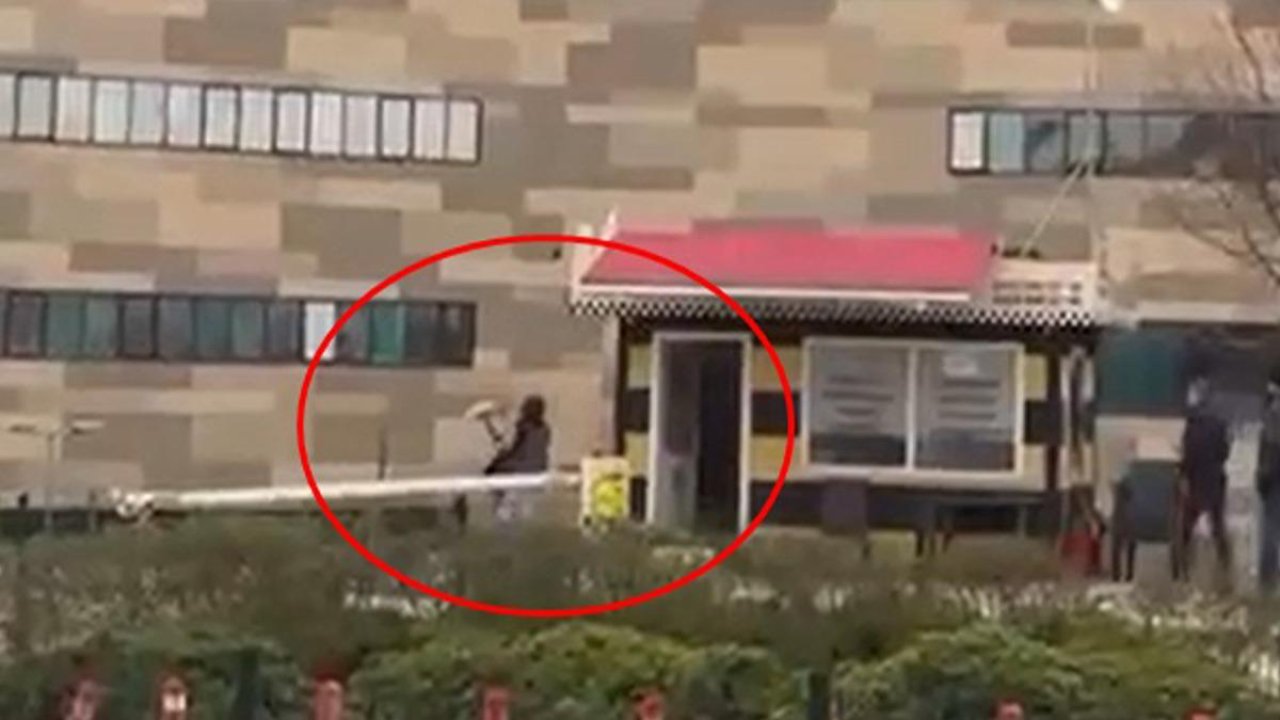 Taksiye binemeyince çıldırdı: Cam çerçeve indirdi!