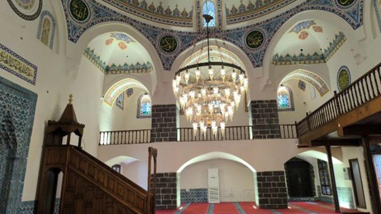 3 tarihi cami yeniden ibadete açılıyor! Bakan Ersoy: “Asırların mirasını ayağa kaldırıyoruz