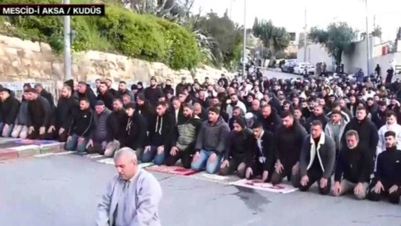 59 yıl sonra bir ilk! Mescid-i Aksa'da ibadet yasağı: Bayram namazı kılanlara müdahale