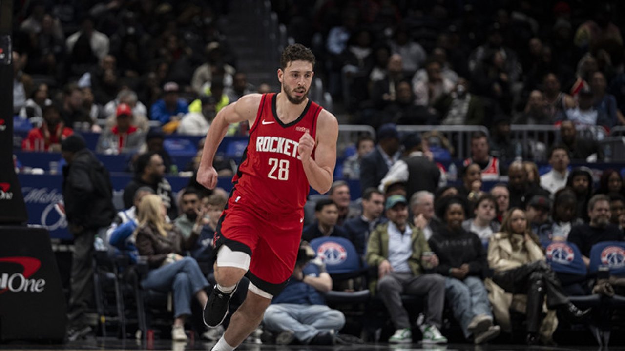 Alperen Şengün 17 sayıyla oynadı!