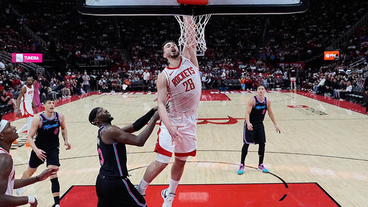 Alperen'li Rockets son saniye basketiyle kazandı!