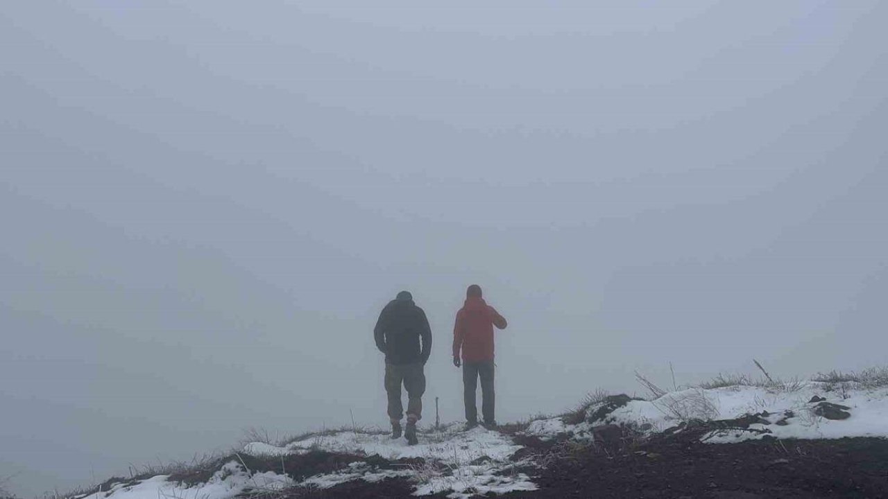 Bayram tatilinde kar yağışının tadını çıkardılar