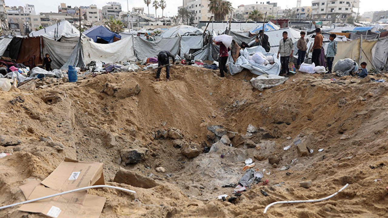 İsrail'den Gazze Şeridi'ne gece boyunca saldırı