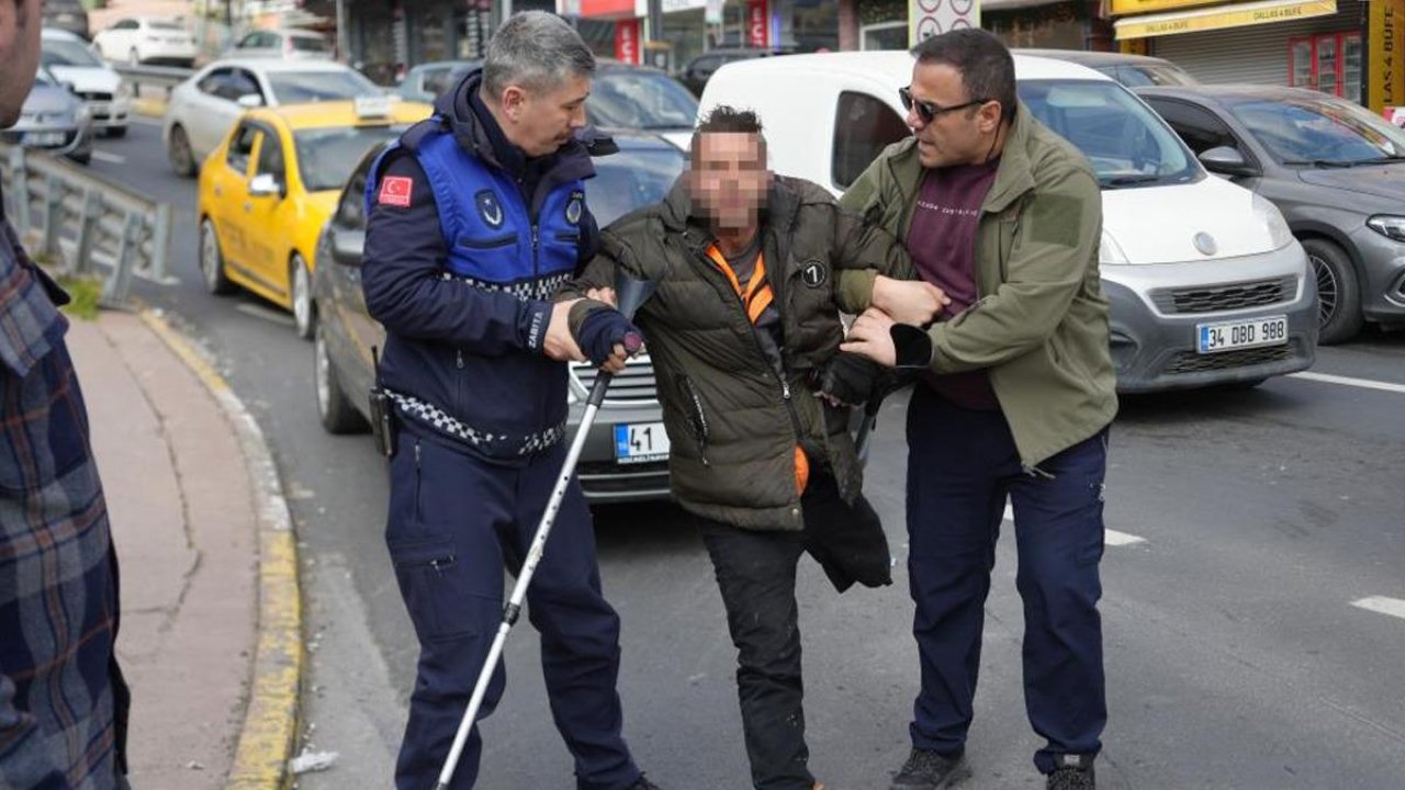Mevsimlik dilenciler şehir şehir geziyor! Üzerinden çıkan para say say bitmedi