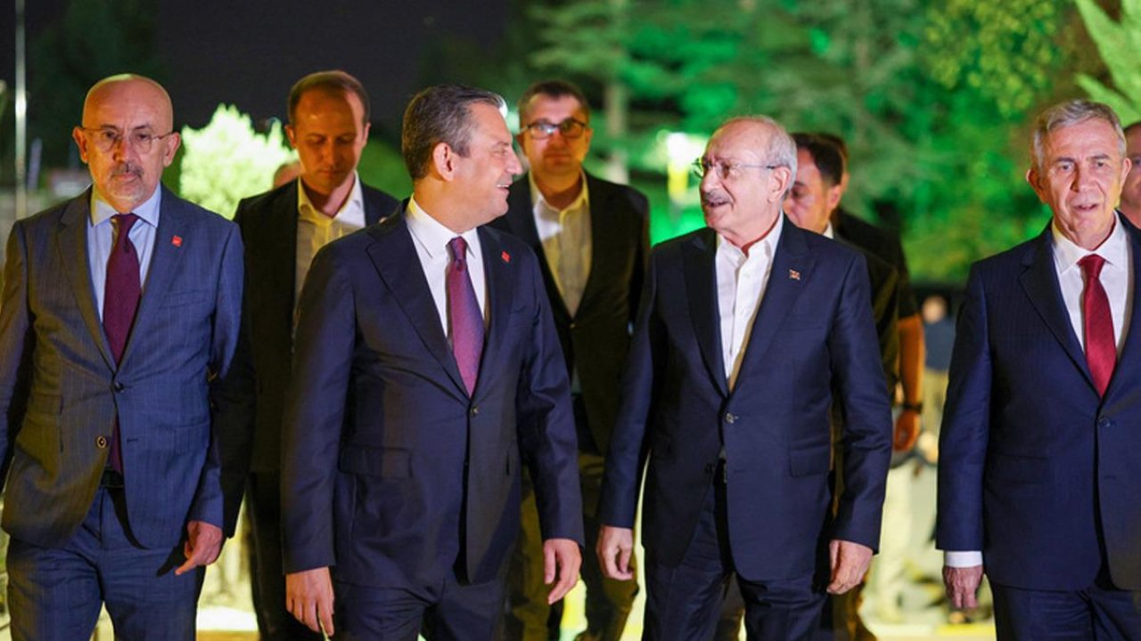 Özgür Özel'den gece yarısı sosyal medya hamlesi! Kemal Kılıçdaroğlu ve Canan Kaftancıoğlu'nu takipten çıktı