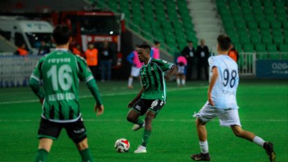 Sakaryaspor, Adana Demirspor'u 4 golle devirdi!
