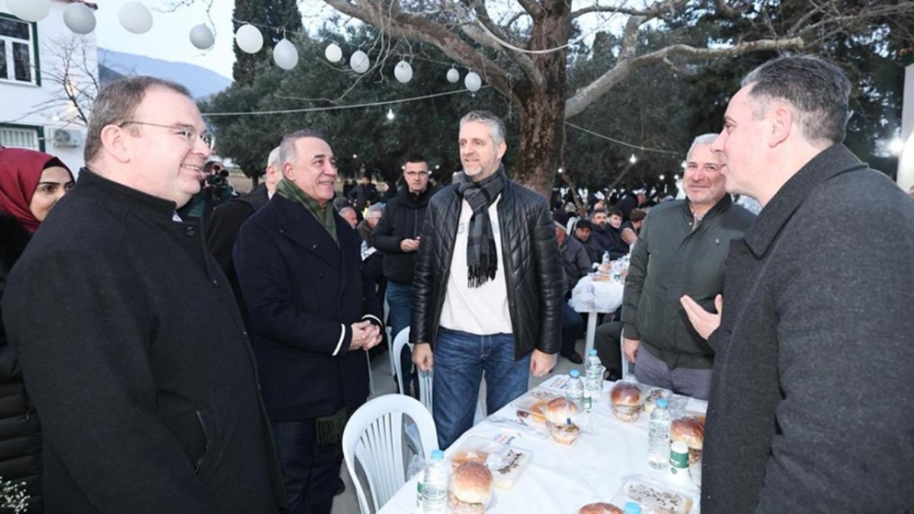 Sultangazi Belediyesi Ramazan sofrasını bu kez Yunanistan'ın İskeçe şehrinde kurdu!
