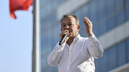 Tanju Özcan görevden uzaklaştırıldı