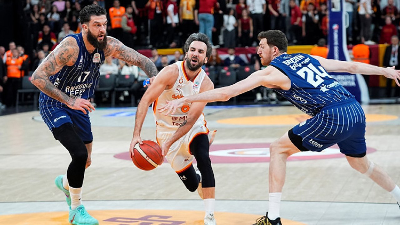 Anadolu Efes, Galatasaray'ı deplasmanda yendi!