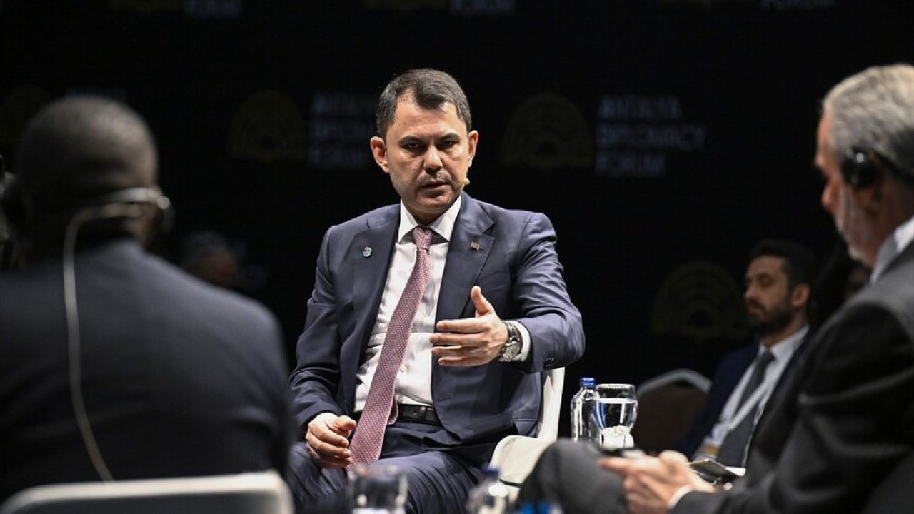 Bakan Kurum, BM İklim Değişikliği Çerçeve Sözleşmesi İcra Sekreteri Stiell ile görüştü