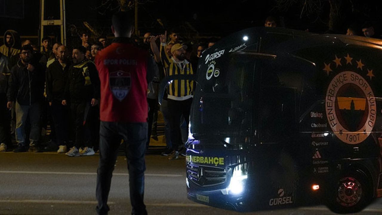 Derbi sonrası Samandıra karıştı! Fenerbahçe taraftarı otobüsü taşladı
