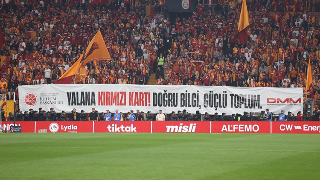 Dev Derbide Dezenformasyona Kırmızı Kart Mesajı