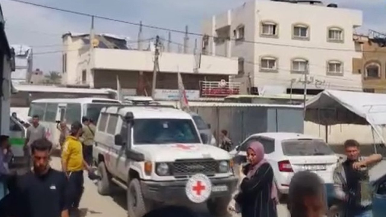 Gazze'de alıkonulmuşlardı: 12 Filistinli serbest