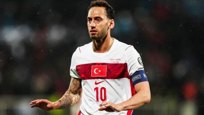 Hakan Çalhanoğlu, milli takım tarihine geçti!