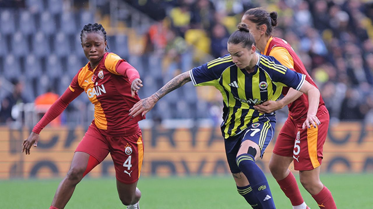 Kadın futbolunda derbi heyecanı yaşanacak!