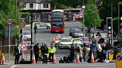 Londra'da bıçaklı saldırı: Şüpheli gözaltına alındı