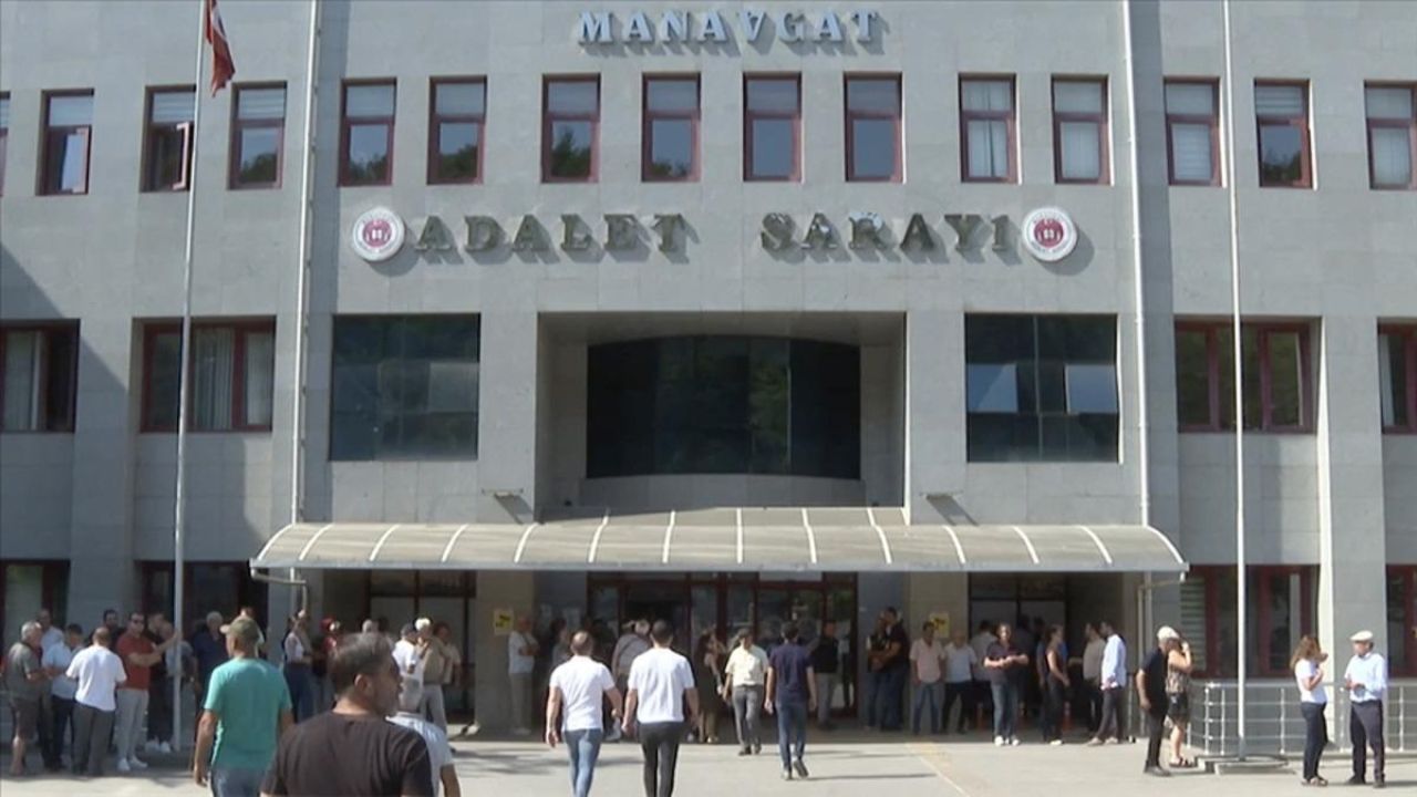 Manavgat Belediyesine yönelik soruşturmada gözaltına alınan 5 şüpheli tutuklandı