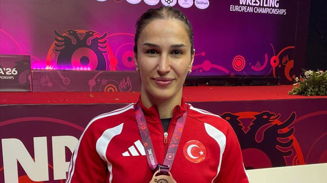 Milli güreşçi Buse Tosun Çavuşoğlu bronz madalya kazandı!