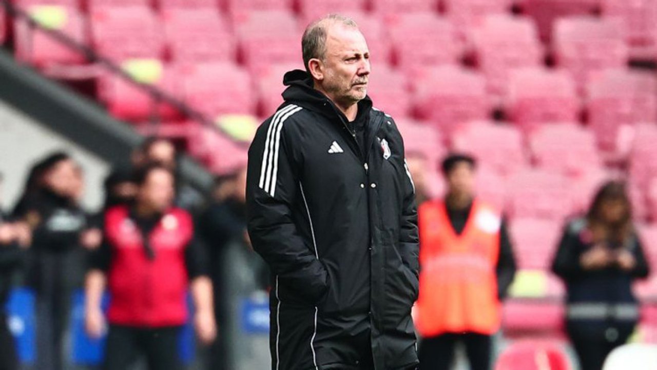 Sergen Yalçın: 'Jeneriklik iki gol sonrası oyuncuların psikolojisi bozuldu'