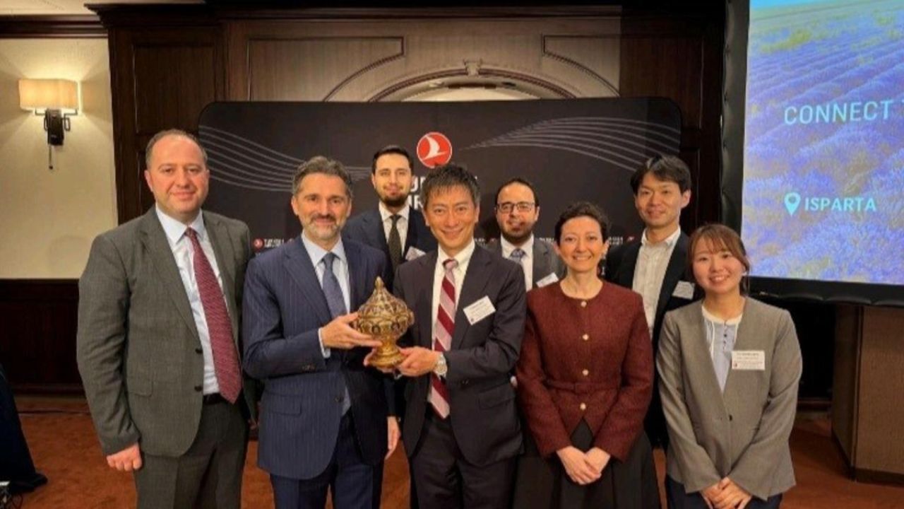 THY Yönetim Kurulu ve İcra Komitesi Başkanı Prof. Dr. Şeker, Tokyo'da yatırımcılarla buluştu