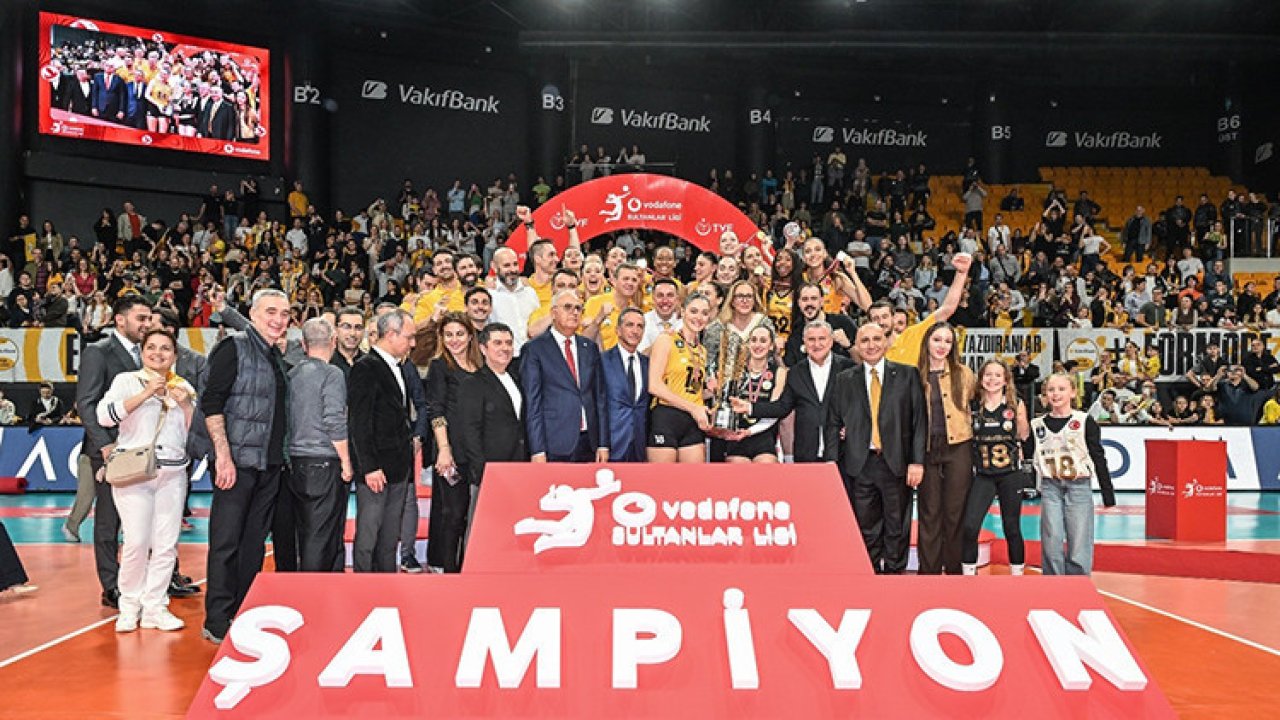 Vodafone Sultanlar Ligi final serisine Vargas ve Markova damga vurdu