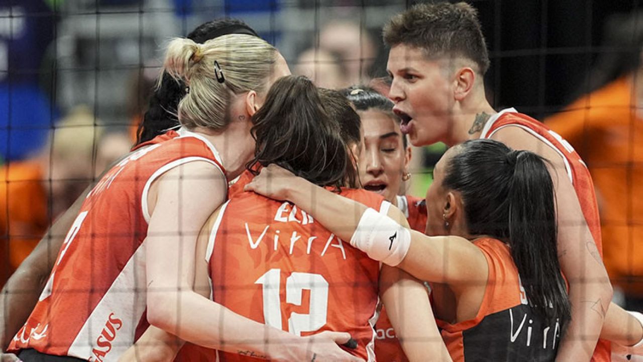 CEV Şampiyonlar Ligi'nde Türk finali: Eczacıbaşı Dynavit &amp; Vakıfbank!