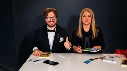 DÜNYACA ÜNLÜ TÜRK OPERA SANATÇISI TENOR SEDAT CAN ÖZTOPRAK'TAN AYNI GÜN İMZA VE RESİTAL