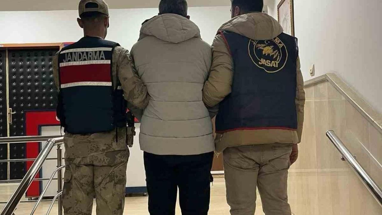 Göçmen kaçakçılığından 5 yıl hapis cezası bulunan hükümlü yakalandı