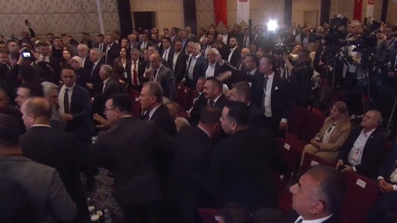 İmamoğlu'nun mektubu okundu: Ortalık karıştı! AK Partililer ile CHP'liler birbirine girdi